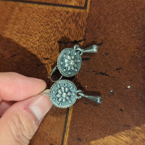 vintage style earrings - Picture 13 of 13